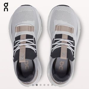On Running Cloudnova Womens Shoe